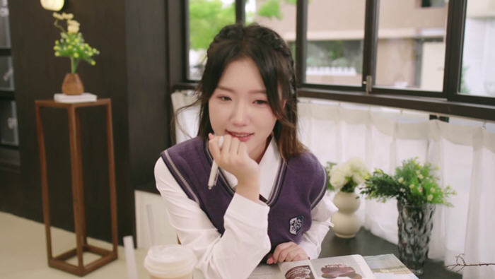 在美丽的囚笼中追逐梦想【对不起！我把美女包围了！ STEAM官方中文语音版 真人影视互动游戏】