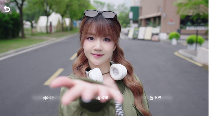 在美丽的囚笼中追逐梦想【对不起！我把美女包围了！ STEAM官方中文语音版 真人影视互动游戏】